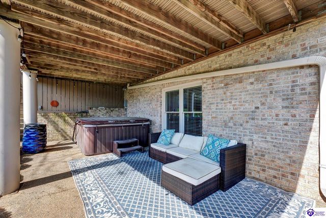 2603 Locust Hill Place, Louisville, KY 40245