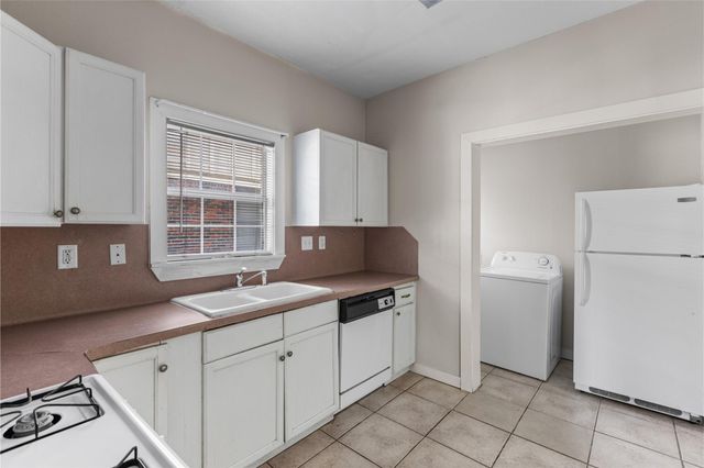 2218 Arbor Street, Houston, TX 77004