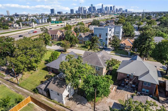 2218 Arbor Street, Houston, TX 77004