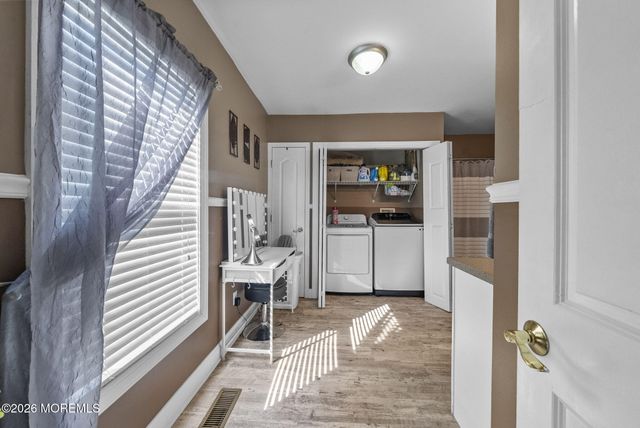 75 Manning Place, Keansburg, NJ 07734