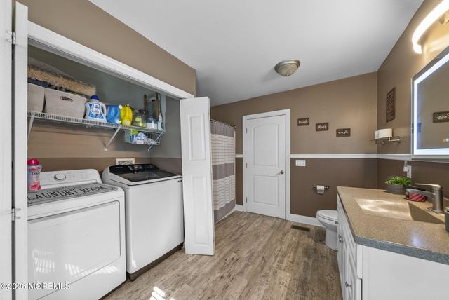 75 Manning Place, Keansburg, NJ 07734