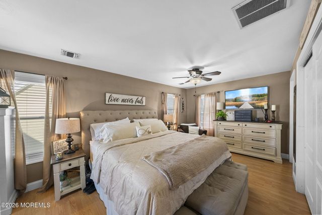 75 Manning Place, Keansburg, NJ 07734