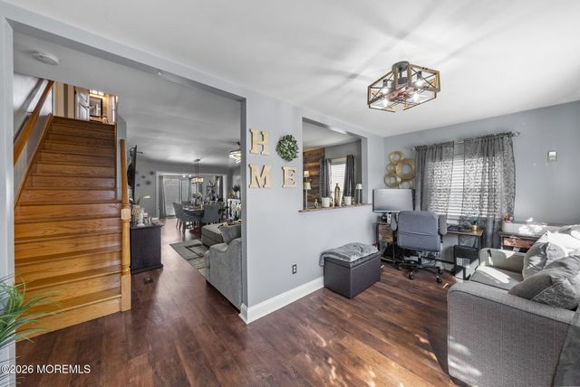 75 Manning Place, Keansburg, NJ 07734