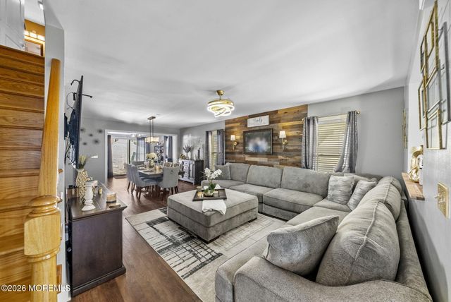 75 Manning Place, Keansburg, NJ 07734