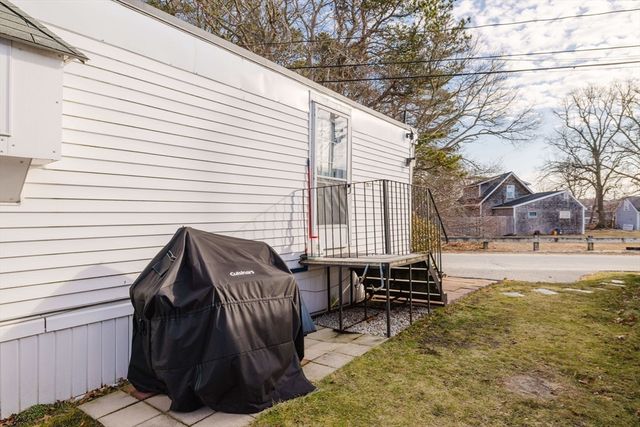 3040 Cranberry Hwy 41, Wareham, MA 02538