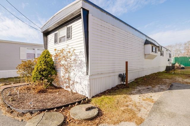 3040 Cranberry Hwy 41, Wareham, MA 02538