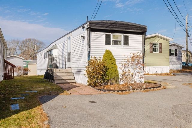 3040 Cranberry Hwy 41, Wareham, MA 02538