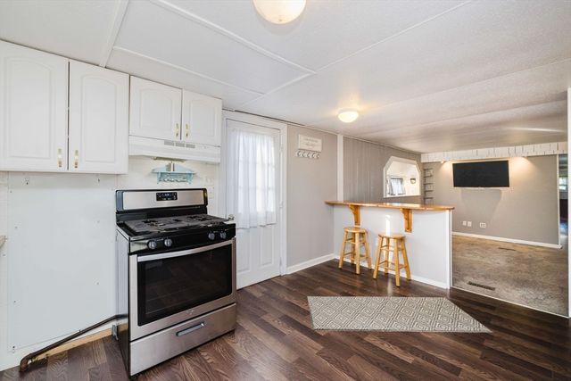 3040 Cranberry Hwy 41, Wareham, MA 02538