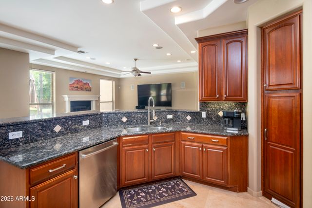 2091 E COCONINO Court, Gilbert, AZ 85298