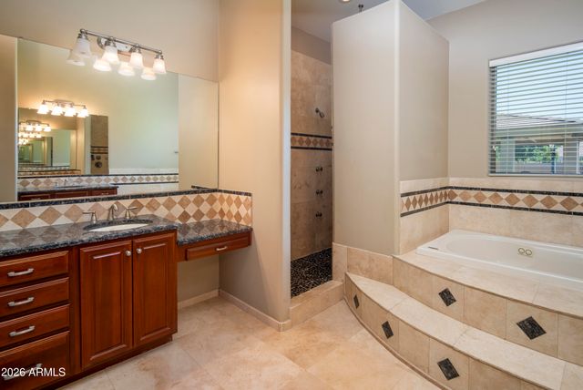 2091 E COCONINO Court, Gilbert, AZ 85298