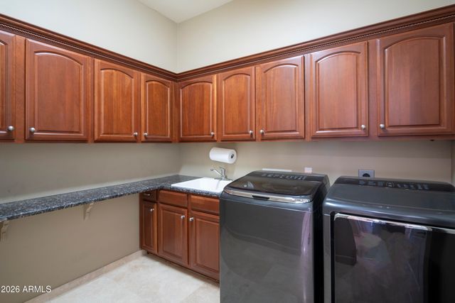2091 E COCONINO Court, Gilbert, AZ 85298