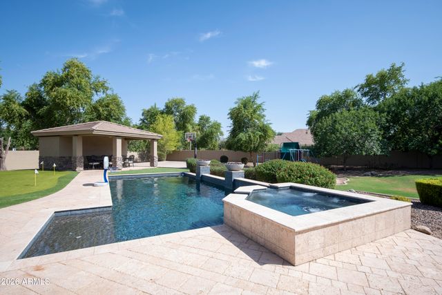 2091 E COCONINO Court, Gilbert, AZ 85298