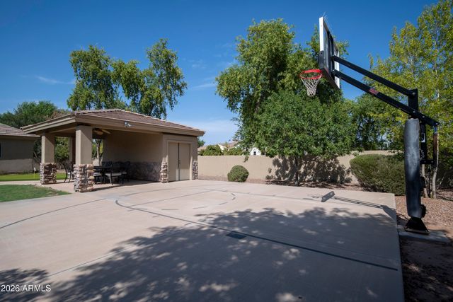 2091 E COCONINO Court, Gilbert, AZ 85298