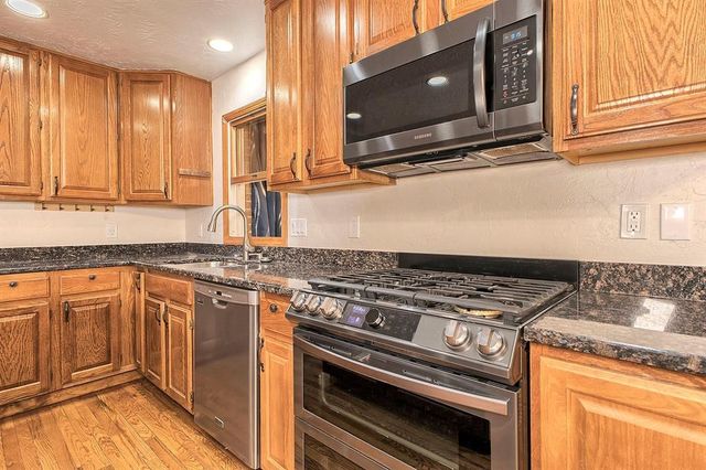 11227 Pershing DRIVE, North Huntingdon, PA 15642