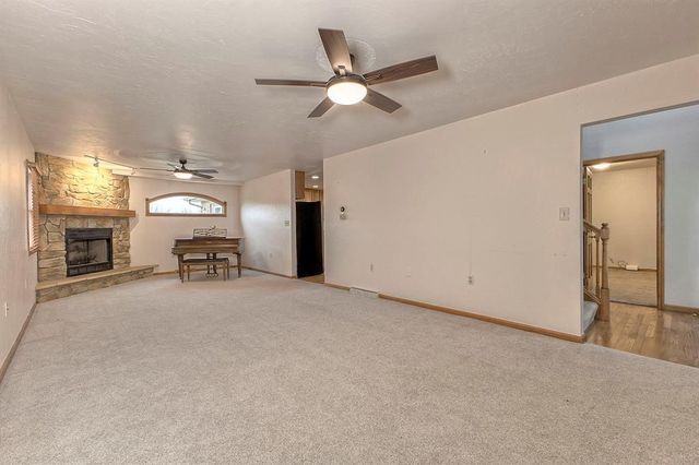 11227 Pershing DRIVE, North Huntingdon, PA 15642