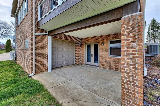 11227 Pershing DRIVE, North Huntingdon, PA 15642