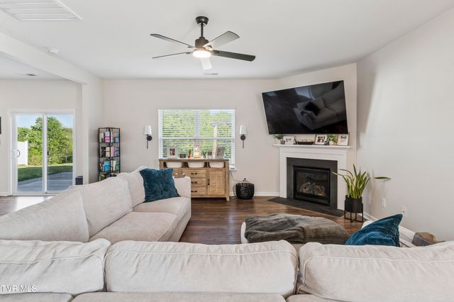 5142 Wildlife Circle, Piney Flats, TN 37686