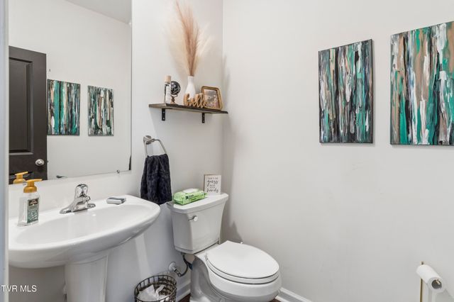 5142 Wildlife Circle, Piney Flats, TN 37686