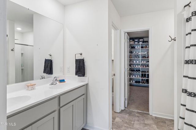 5142 Wildlife Circle, Piney Flats, TN 37686