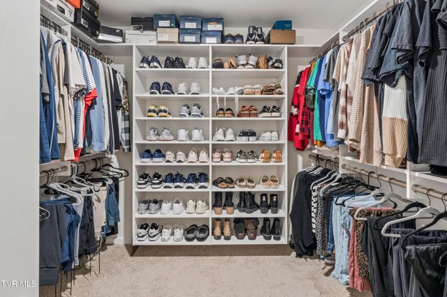 5142 Wildlife Circle, Piney Flats, TN 37686