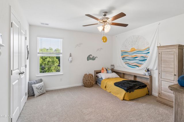 5142 Wildlife Circle, Piney Flats, TN 37686