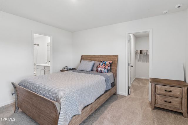 5142 Wildlife Circle, Piney Flats, TN 37686