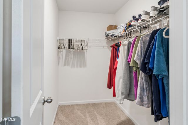 5142 Wildlife Circle, Piney Flats, TN 37686