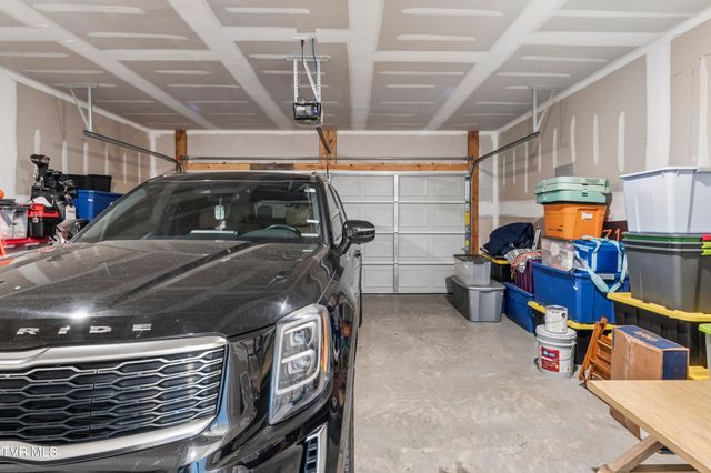 5142 Wildlife Circle, Piney Flats, TN 37686