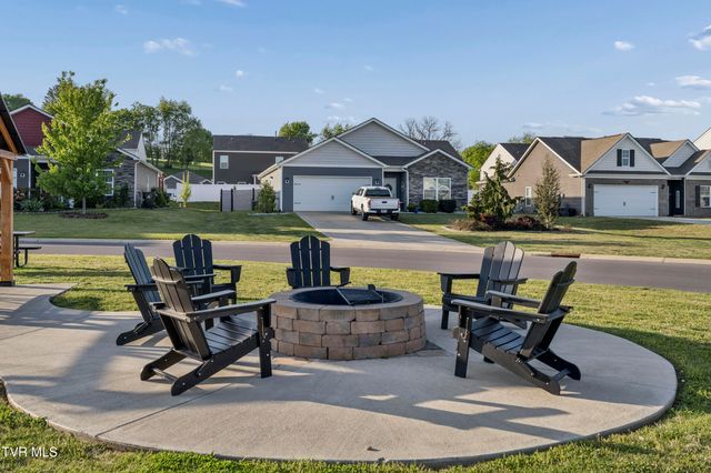 5142 Wildlife Circle, Piney Flats, TN 37686