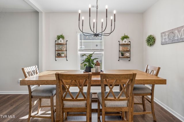 5142 Wildlife Circle, Piney Flats, TN 37686