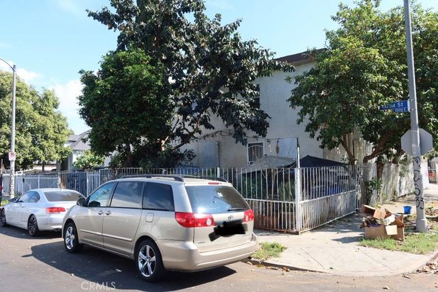 964 E 32nd, Los Angeles, CA 90011