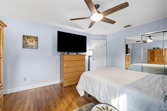 20 MacArthur Boulevard, Hauppauge, NY 11788