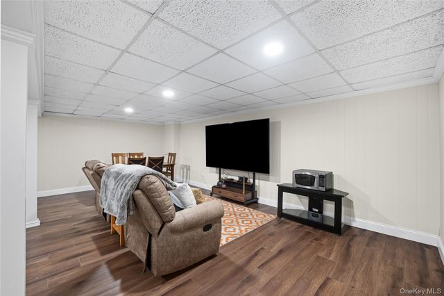 20 MacArthur Boulevard, Hauppauge, NY 11788