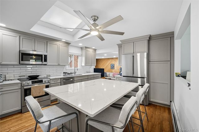 20 MacArthur Boulevard, Hauppauge, NY 11788