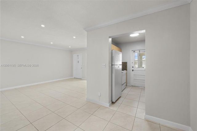 5450 Hollywood Boulevard 202, Hollywood, FL 33021