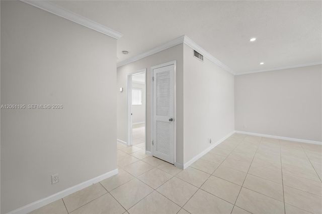 5450 Hollywood Boulevard 202, Hollywood, FL 33021
