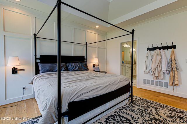 17801 Shakes Creek Dr, Louisville, KY 40023