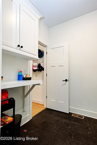 17801 Shakes Creek Dr, Louisville, KY 40023