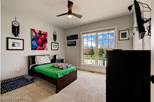 17801 Shakes Creek Dr, Louisville, KY 40023