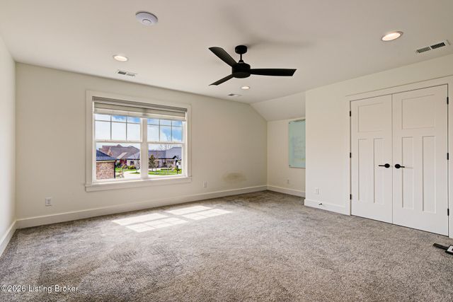 17801 Shakes Creek Dr, Louisville, KY 40023