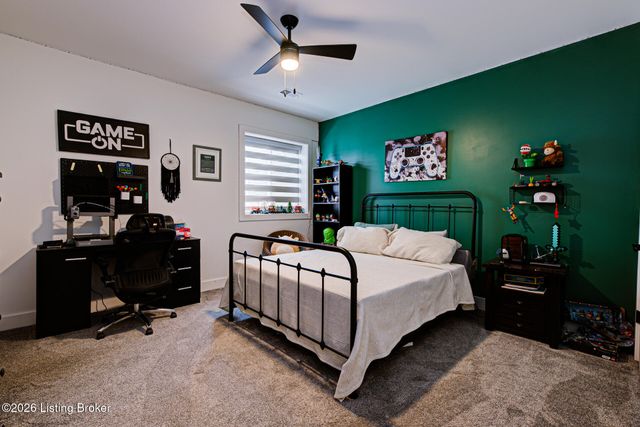 17801 Shakes Creek Dr, Louisville, KY 40023