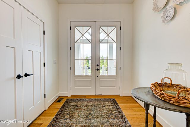 17801 Shakes Creek Dr, Louisville, KY 40023