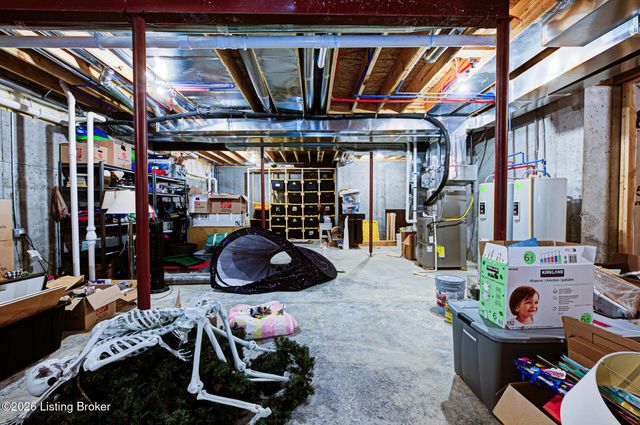 17801 Shakes Creek Dr, Louisville, KY 40023