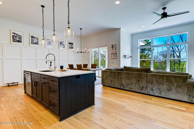 17801 Shakes Creek Dr, Louisville, KY 40023