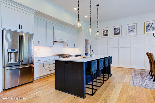 17801 Shakes Creek Dr, Louisville, KY 40023