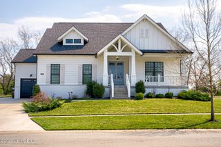 17801 Shakes Creek Dr, Louisville, KY 40023