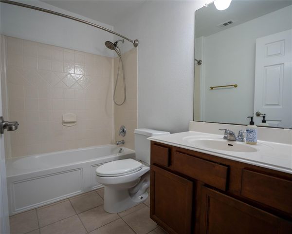 3701 Bronco Bend LOOP, Austin, TX 78744