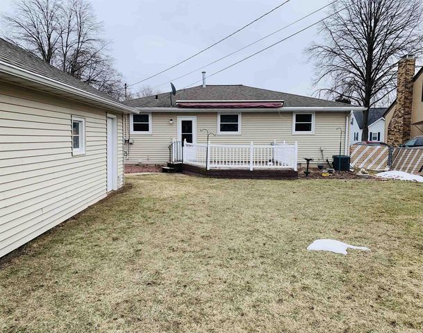 901 PARK STREET, Green Bay, WI 54303