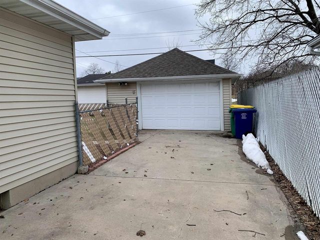 901 PARK STREET, Green Bay, WI 54303