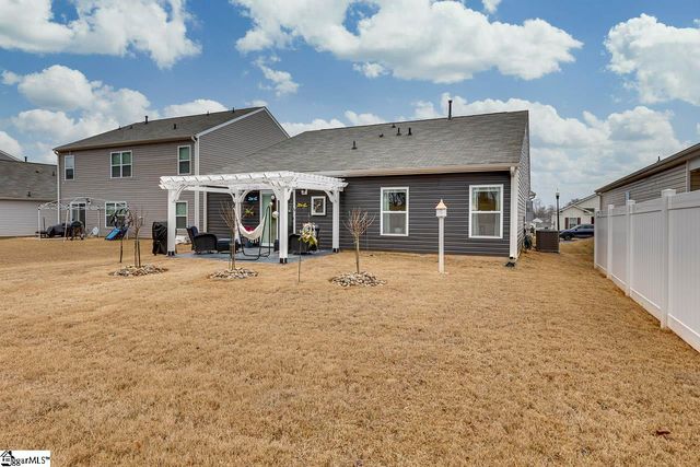 727 Wolverine Lane, Woodruff, SC 29388